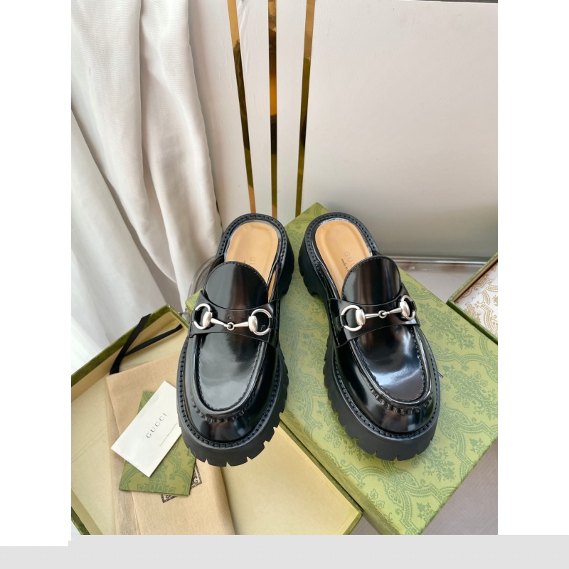 G*u*i leather shoes